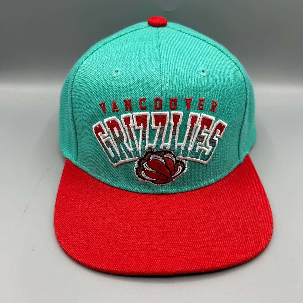 Vancouver Grizzlies Hat Men Blue Red Mitchell & Ness Snap Back Cap